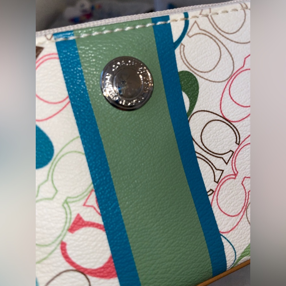 Coach Multicolor clutch NWOT - Picture 4 of 4